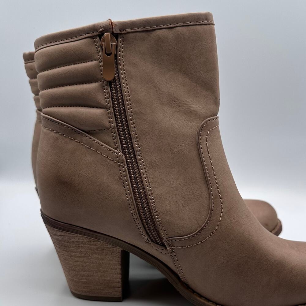 Via PINKY Taupe Faux Leather Ankle Boots 8.5 Block Heel Zip Booties
